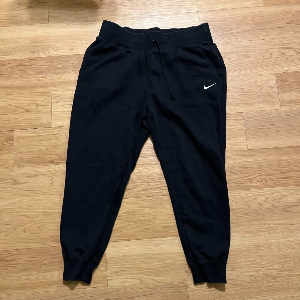 Black Nike Sweatpants - Picture 4 of 7